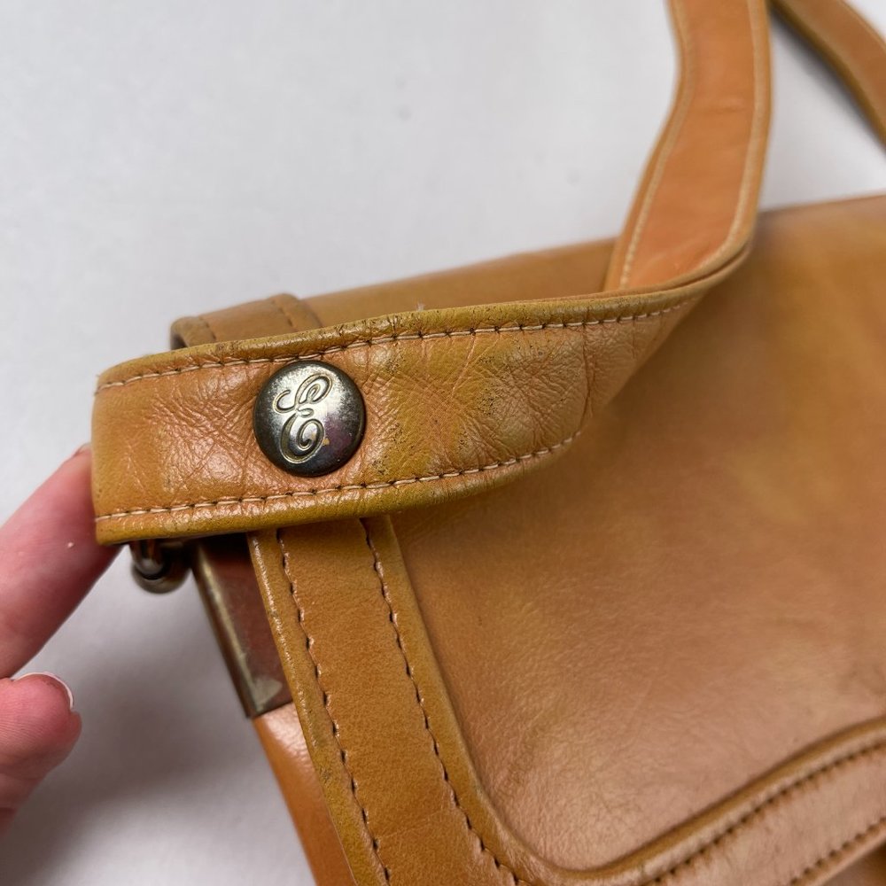 Vintage 1960s Empress Shoulder Handbag, Multiple Interior Dividers, Tan - Picture 5 of 14